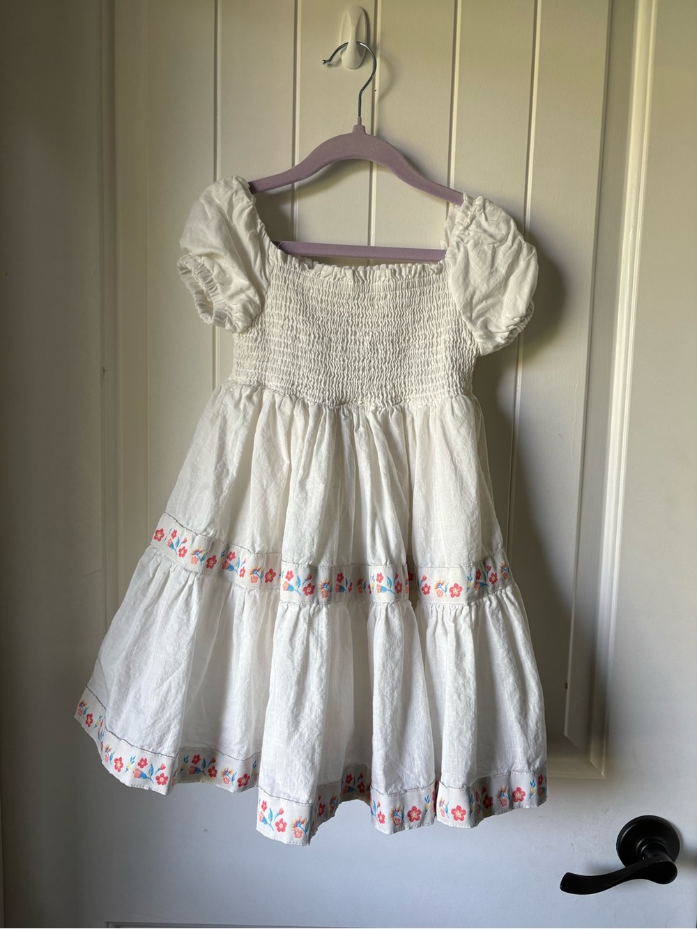 Mommy & Me Matching White Peasant Dresses (womens 12 & kids 4T) - Picture 5 of 9
